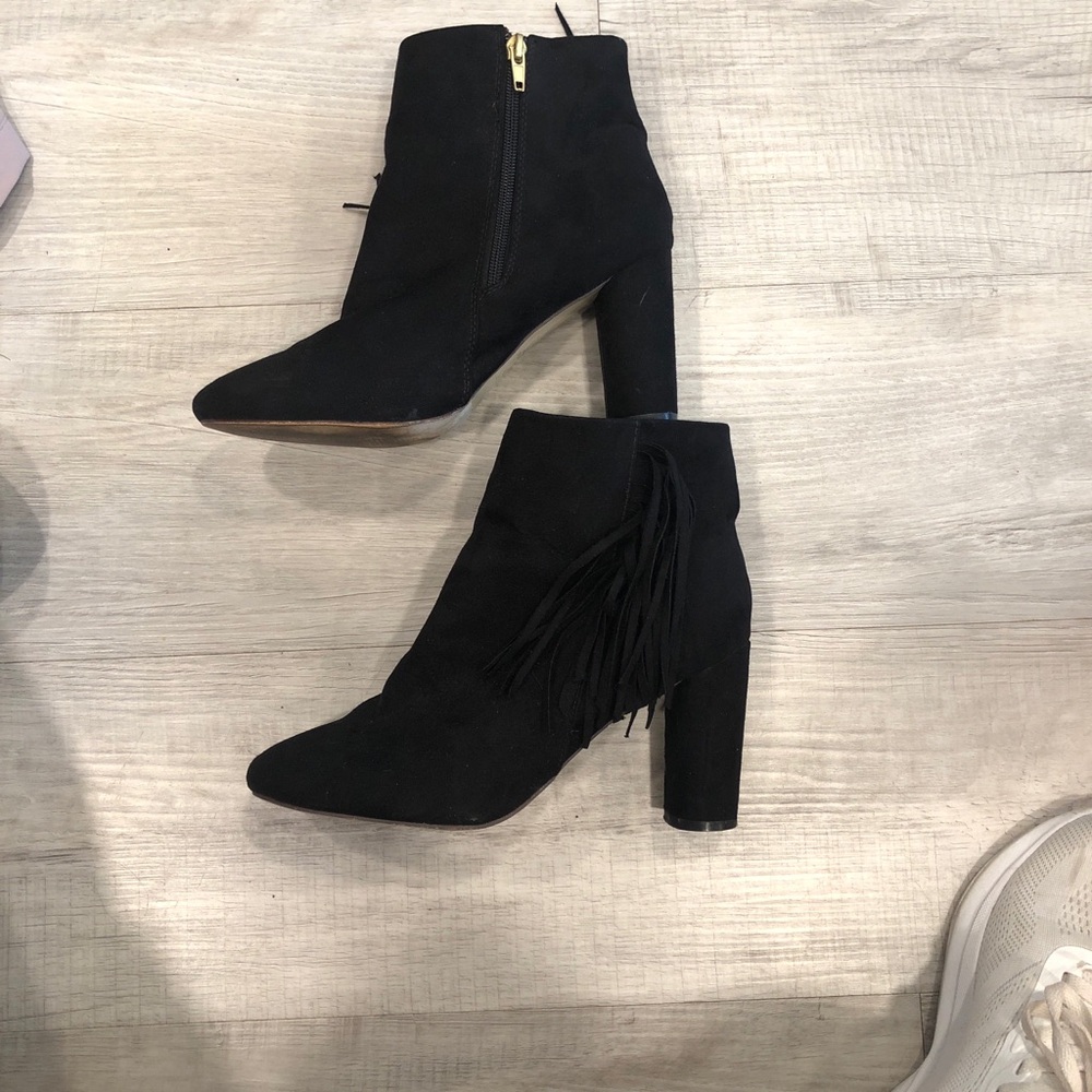 Black Fringe Suede Ankle Boots - Women's Fashion Booties